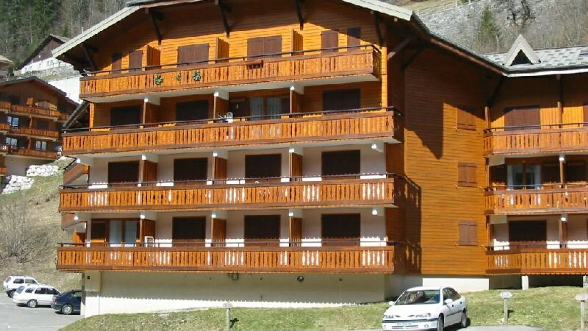 Apartment Morzine : Charmant 2 Pieces Avec Mezzanine, 4-5 Pers., Proche Telecabine, Parking Inclus - Fr-1-524-132